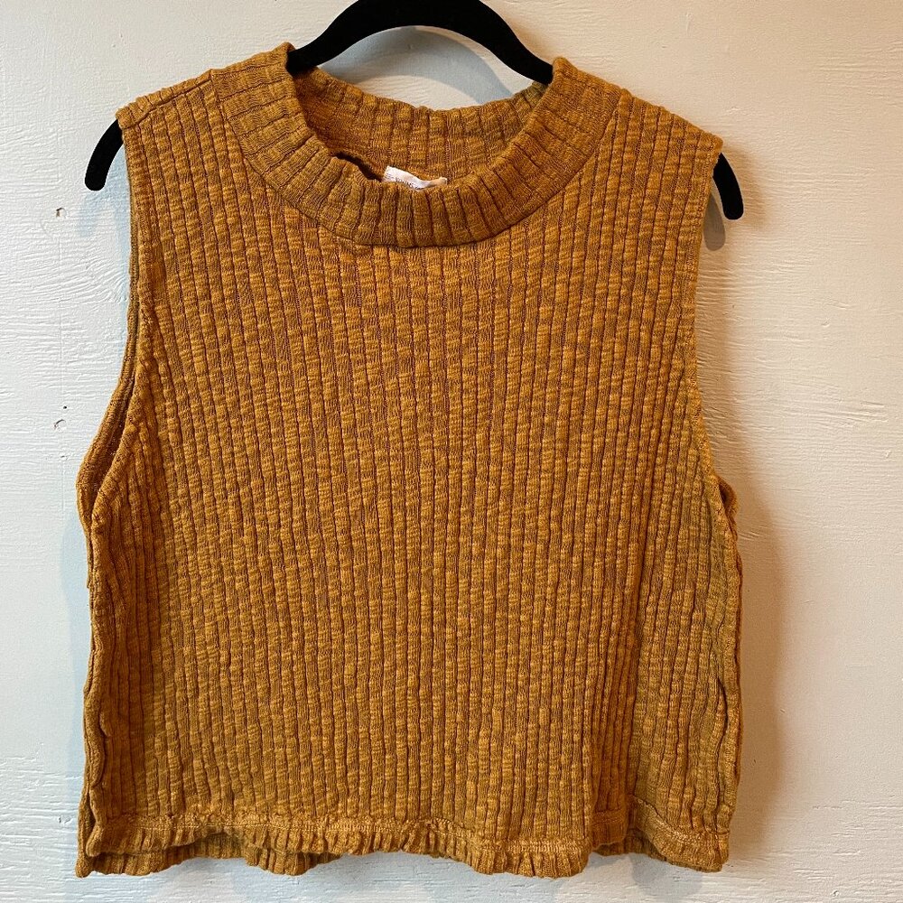 Pre-Owned. Whimsy and Row knit tank top. Size Large.